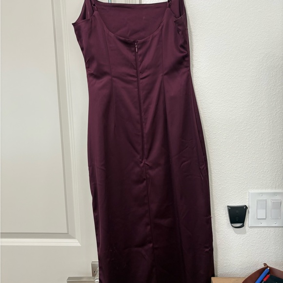 Abercrombie & Fitch Satin Burgundy Midi Dress - Picture 5 of 6